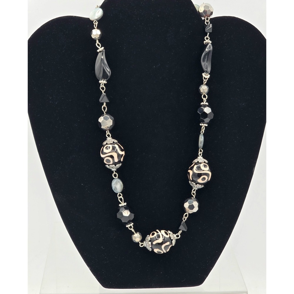 VINTAGE Handmade Beaded‎ Necklace Blue Stone Hammered Silver Chunky Boho Jewelry